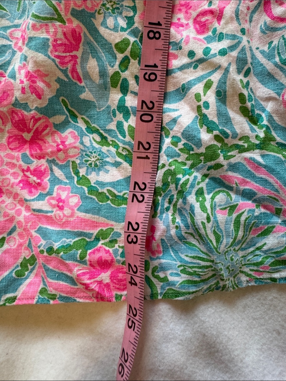 Lilly Pulitzer 100% Linen Floral Puff Sleeve Smocked Top Size 12 - Picture 9 of 10
